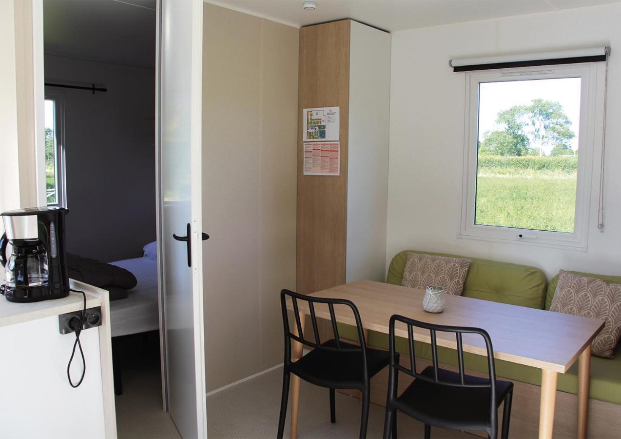 Camping Le Picard Tournieres Екстериор снимка