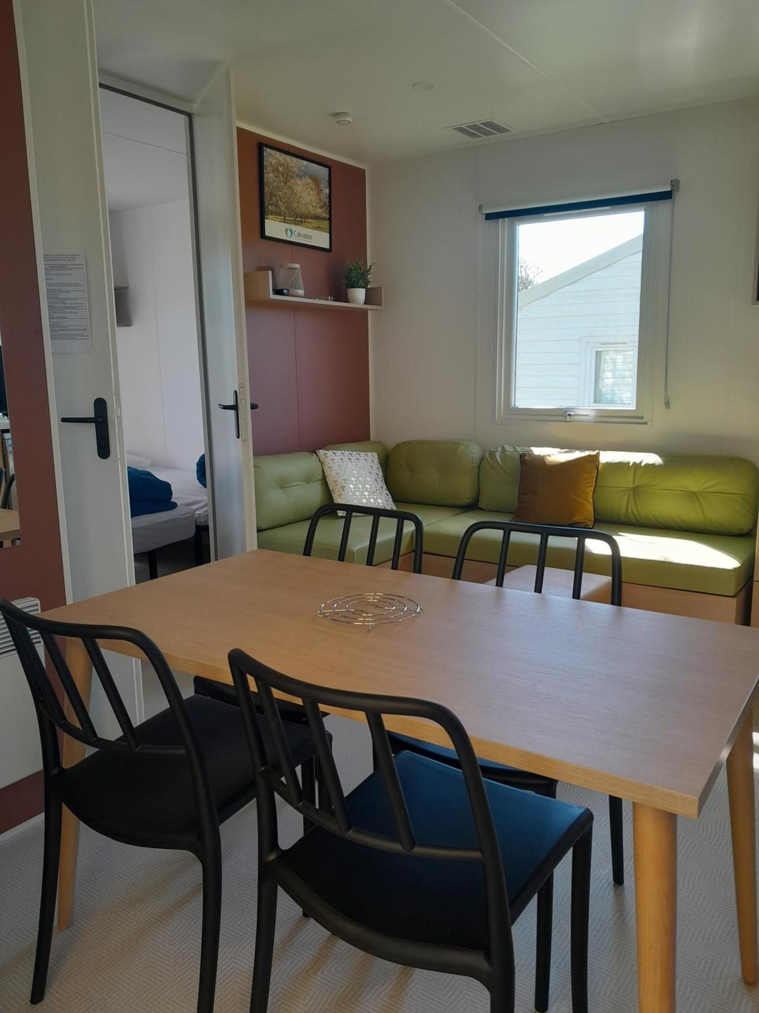 Camping Le Picard Tournieres Екстериор снимка