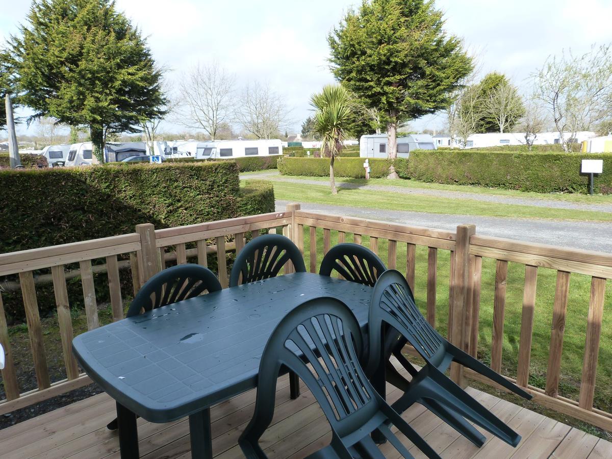 Camping Le Picard Tournieres Екстериор снимка
