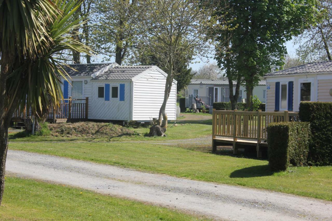 Camping Le Picard Tournieres Екстериор снимка