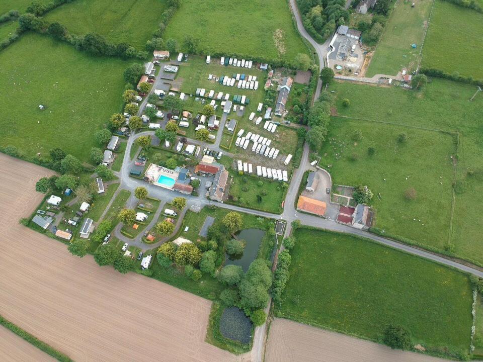 Camping Le Picard Tournieres Екстериор снимка